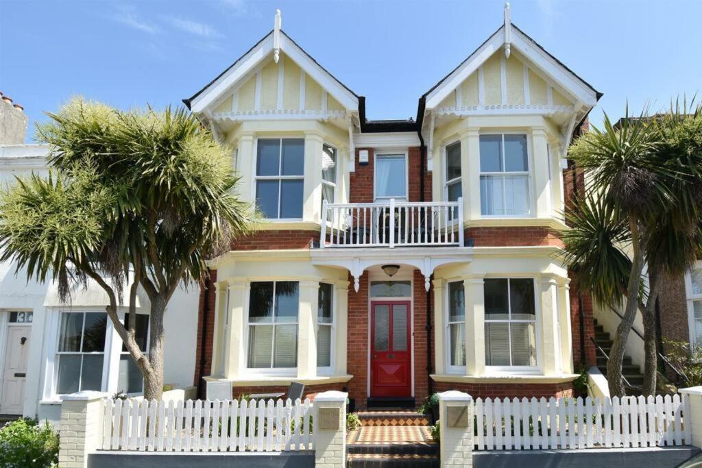 West Hill Retreat Seaview Balcony Chic Loft Studio & Free Parking Hastings Exterior photo